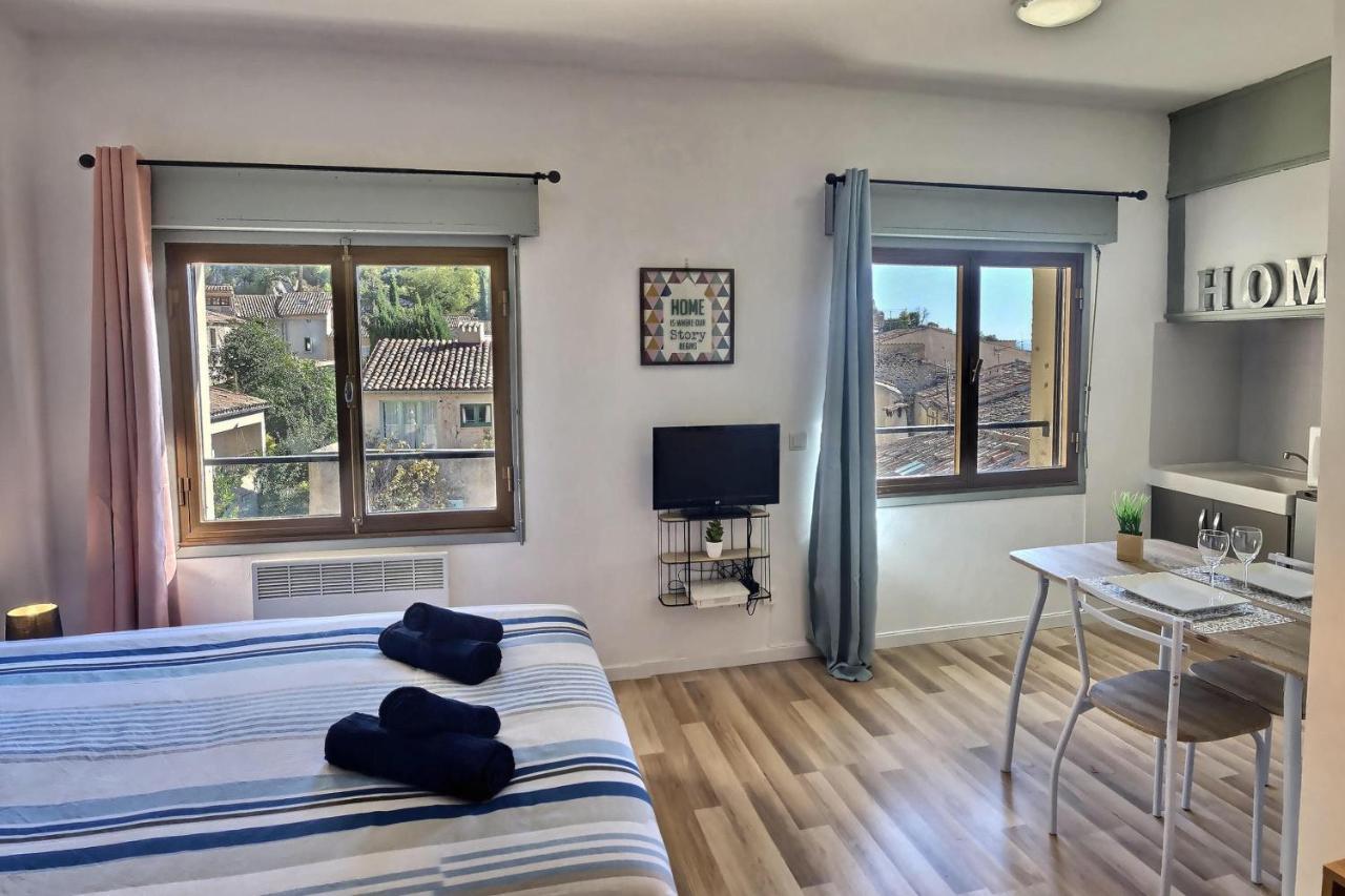 Studio Vue Sur Les Toits, Lumineux Moustiers #2 Luaran gambar