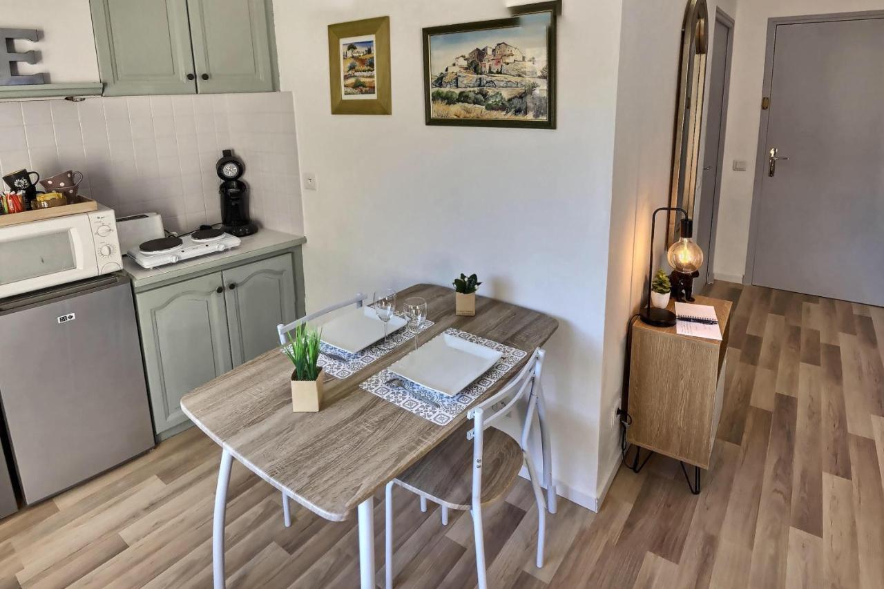 Studio Vue Sur Les Toits, Lumineux Moustiers #2 Luaran gambar